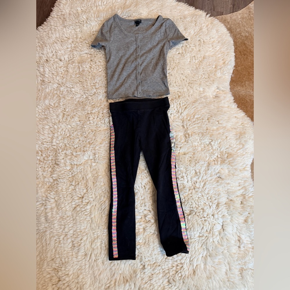 H&M Black Leggings with Colorful Side Stripes and gray tee
